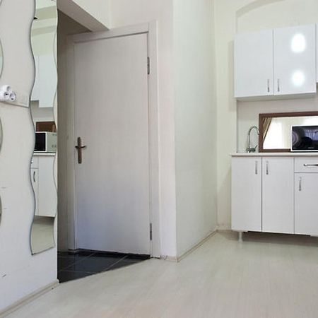 Nicoleport Hotel イスタンブール エクステリア 写真