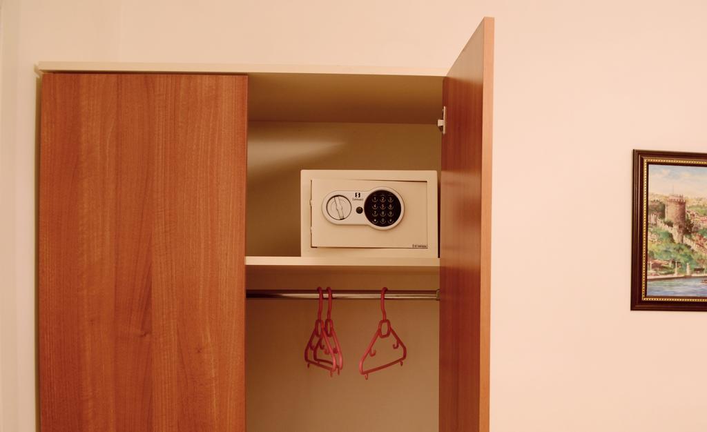 Nicoleport Hotel イスタンブール エクステリア 写真