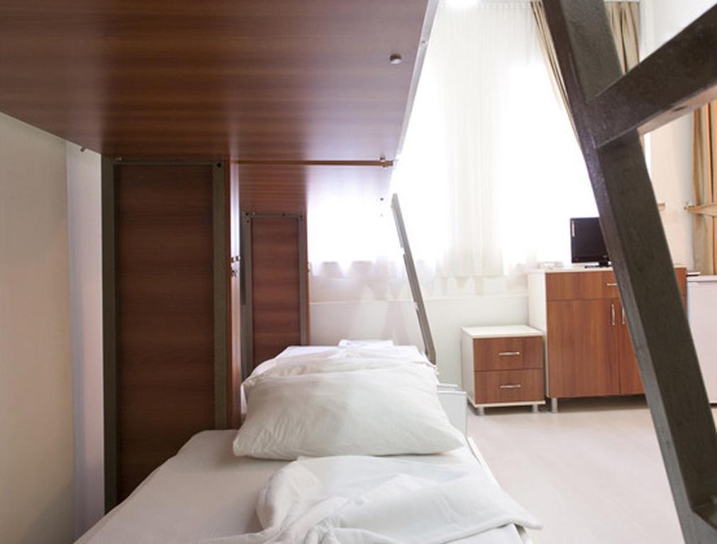 Nicoleport Hotel イスタンブール エクステリア 写真